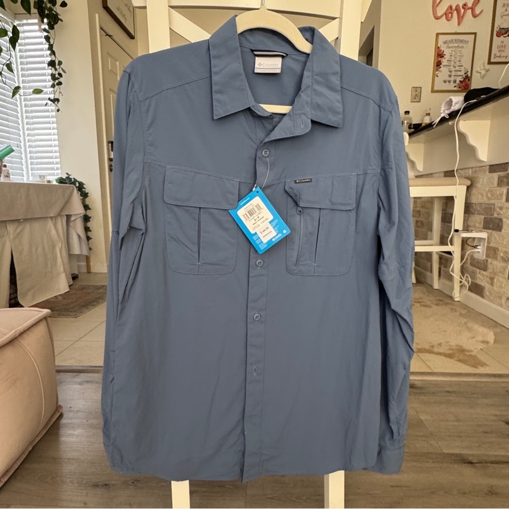 Columbia Omni Shade Button Up Hiking Shirt - Men’s Small - Dusky Blue